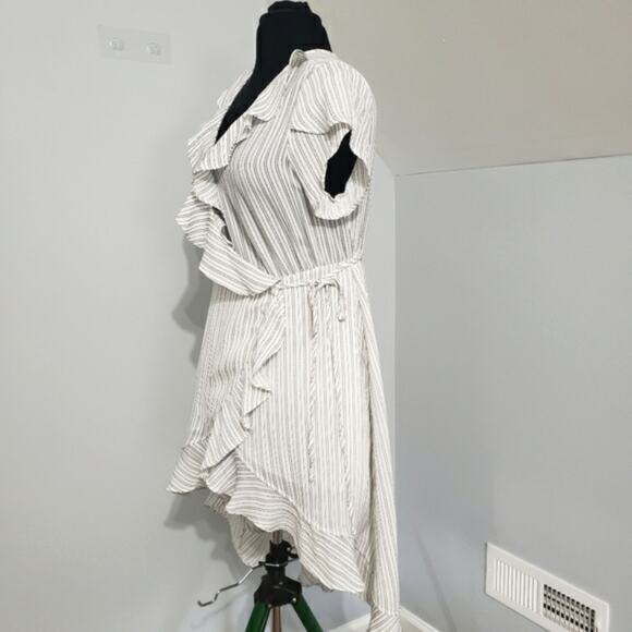 Asher by Fab'rik Zurich Tulip Sleeve Ruffled High Low Wrap Striped Dress Medium - Picture 4 of 12